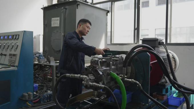 OEM Sauer Danfoss 90R serii 90R180 hydrauliczna pompa tłokowa do oryginalnej wymiany 8